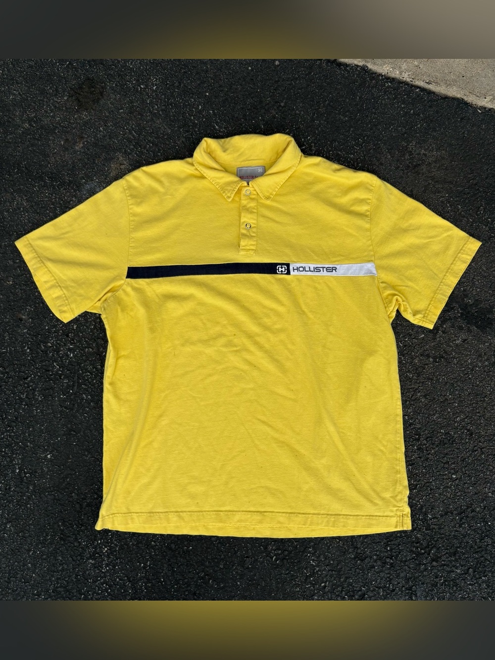 Vintage Y2K Hollister Polo Shirt Mens XL Yellow Chest Stripe Snap Button Tag 00s